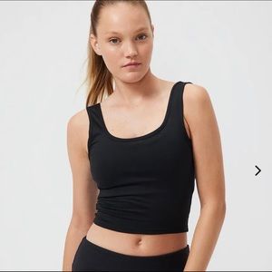 Outdoor Voices Black Cloudknit All Day Crop Tank (L)